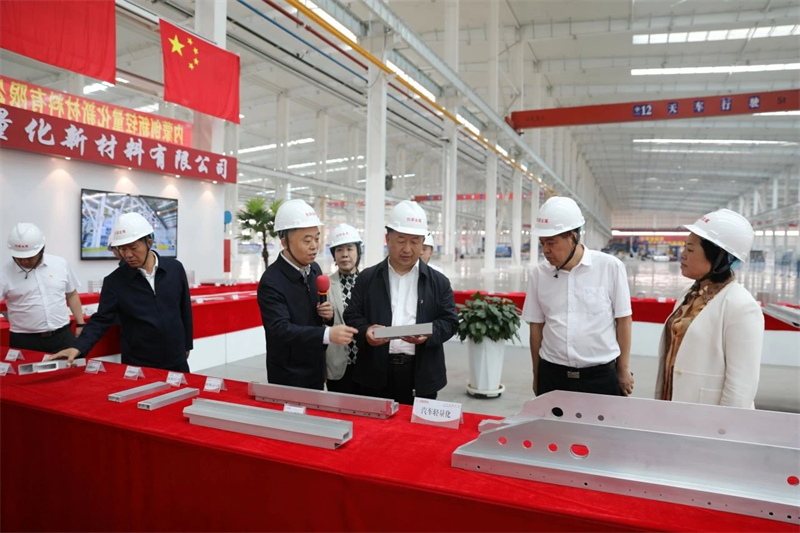 6月5日至7日，自治区总工会党组书记、副主席张慧宇深入通辽市科尔沁区、霍林郭勒市、扎鲁特旗、科左中旗、科左后旗调研