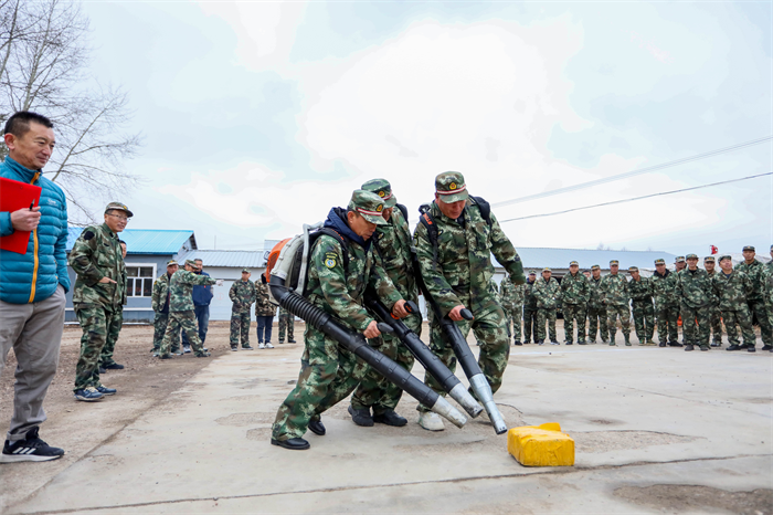 莫尔道嘎森工公司举办职工技能系列比赛暨森林防灭火技能比赛