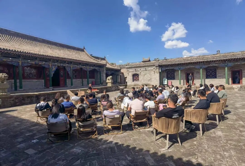 燃动思想“红引擎 ” 凝聚最强“工”力量1.jpg