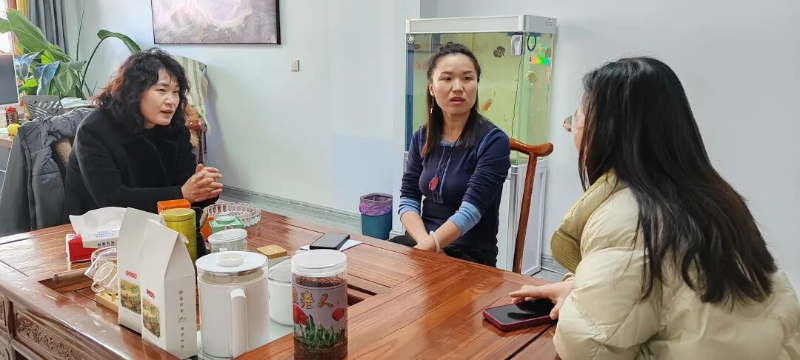 突泉县总工会深入快递行业工会联合会走访调研 倾听诉求共促发展1.png