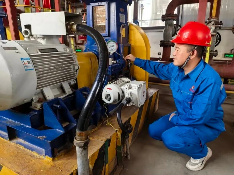 扎根沃土铸匠魂 创新争先启新程1.jpg