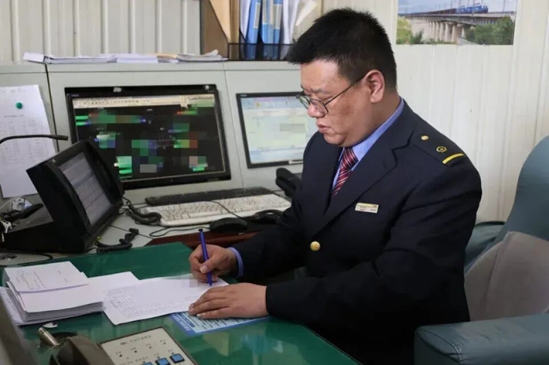 一心为畅通 赤诚见担当1.jpg