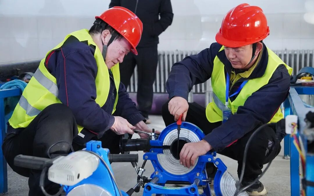 呼和浩特市举办管道工、水供应输排工职工职业技能比赛