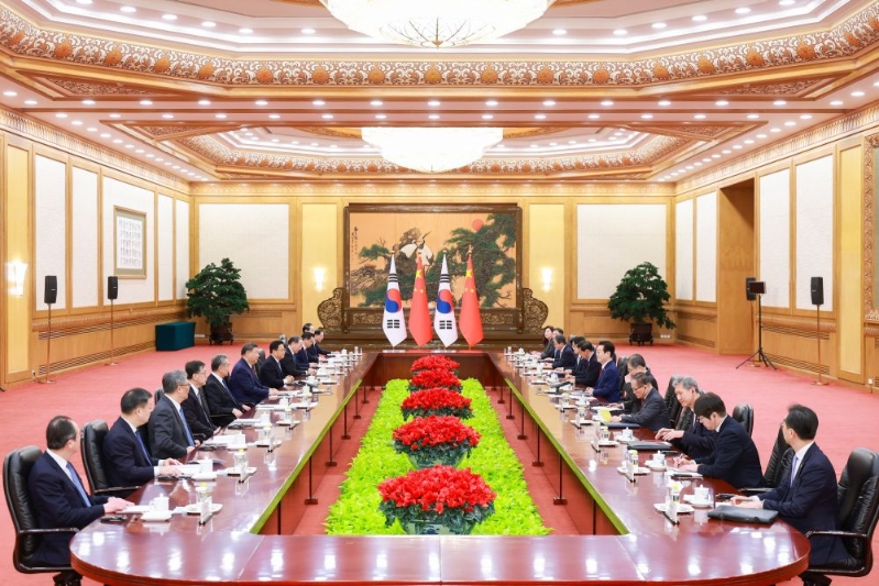 习近平同韩国总统李在明举行会谈3.jpeg