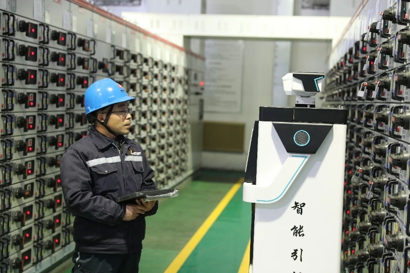 扎根煤海 熔铸人生1.jpg