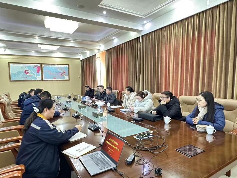 新巴尔虎右旗总工会开展冬季安全生产检查和宣传工作