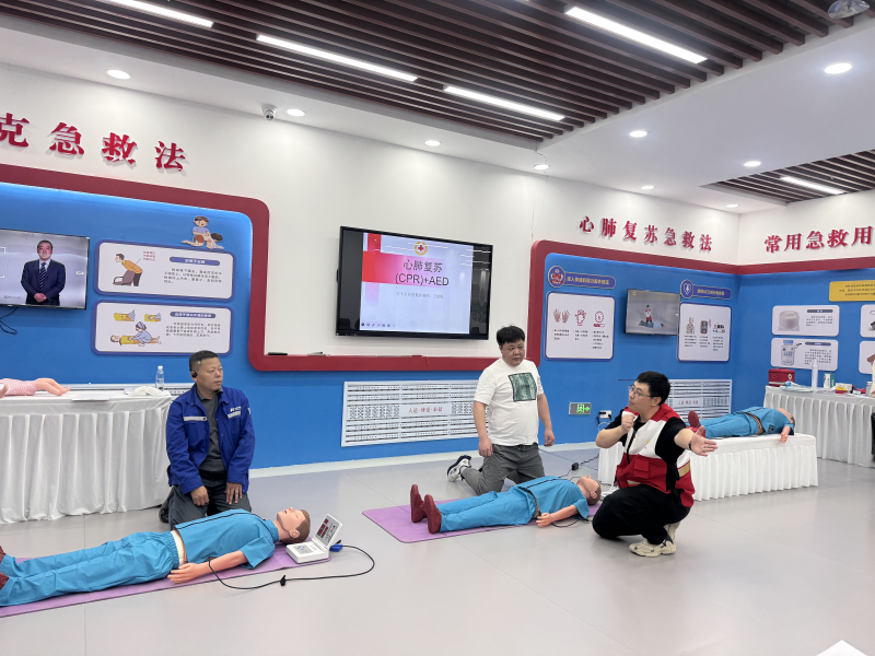 满洲里市总工会举办全市职工安全生产应急救护培训班.png