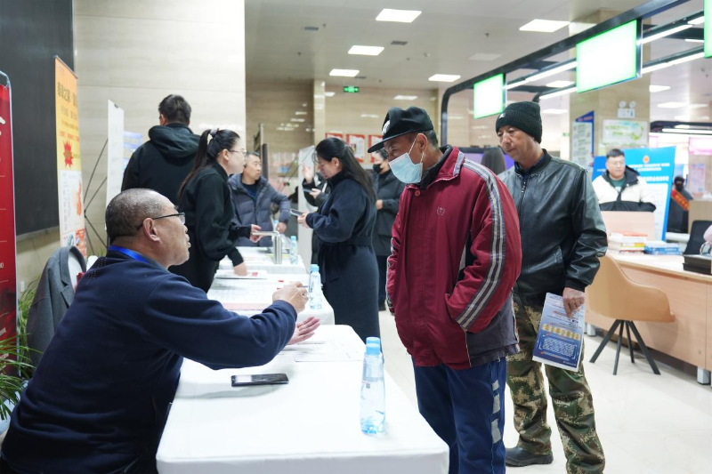 呼和浩特市玉泉区总工会组织开展就业援助系列活动2.png