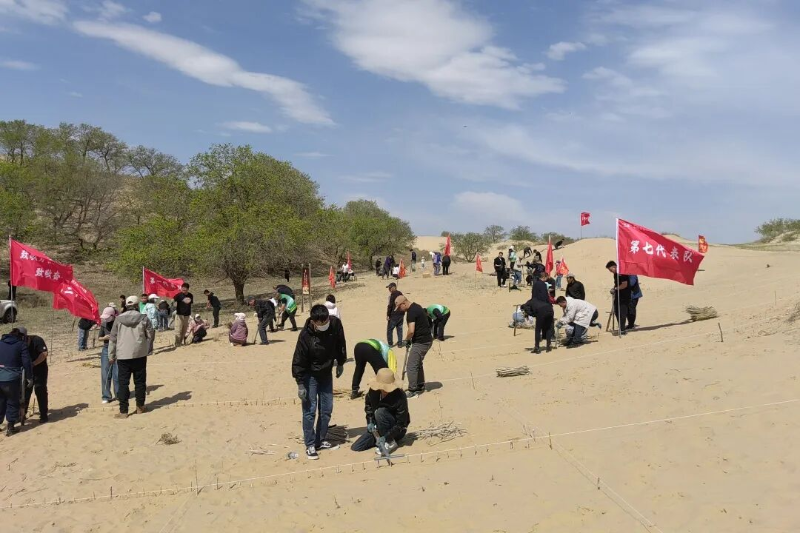 锡林郭勒盟浑善达克沙地综合治理暨防沙治沙攻坚劳动竞赛火热开赛2.png