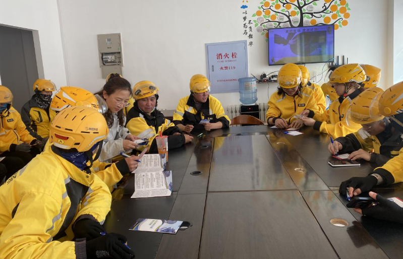 呼伦贝尔市海拉尔区总工会开展新业态集体协商专项走访调研.png