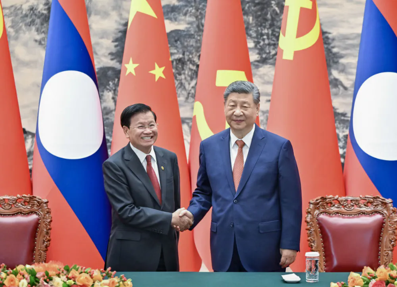 习近平同老挝人民革命党中央总书记、国家主席通伦举行会谈3.png