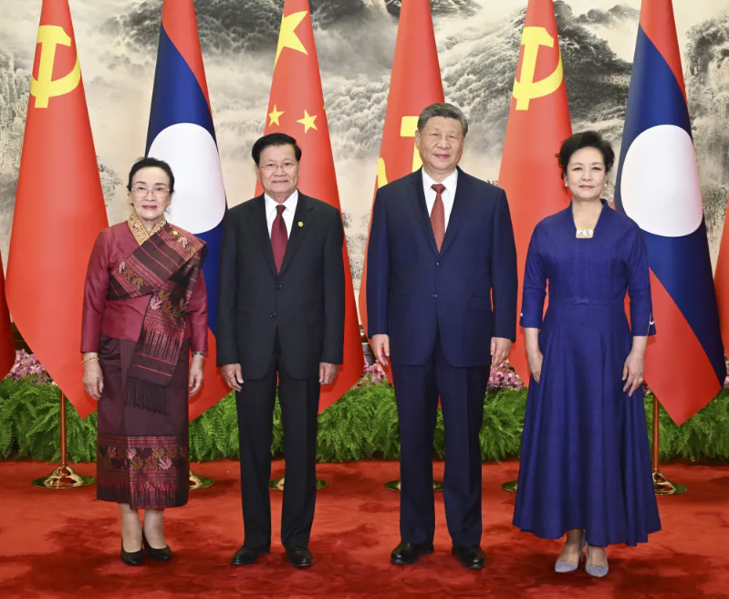 习近平同老挝人民革命党中央总书记、国家主席通伦举行会谈1.png