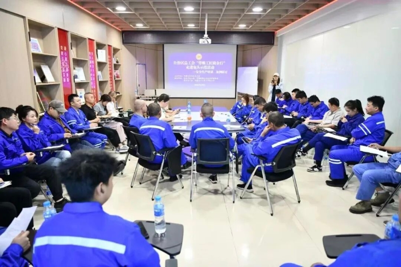 智囊团来了3.jpg