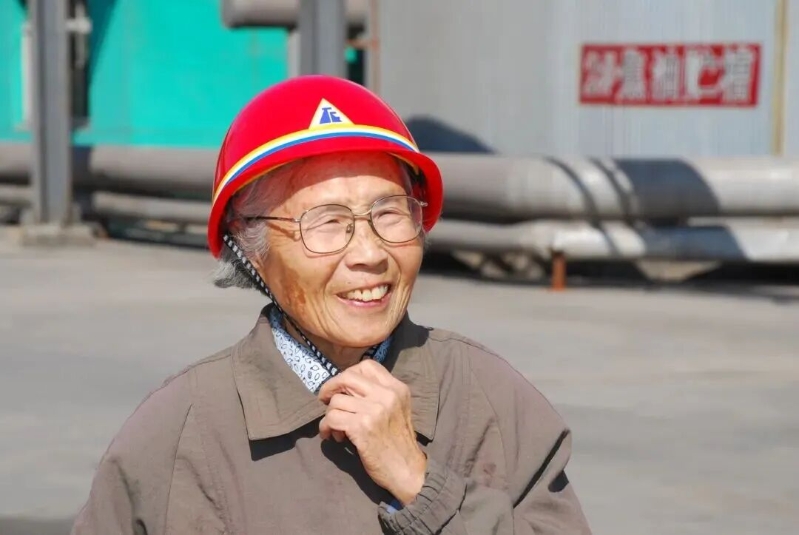 她用一生深耕，撑起中国炼焦事业1.jpg