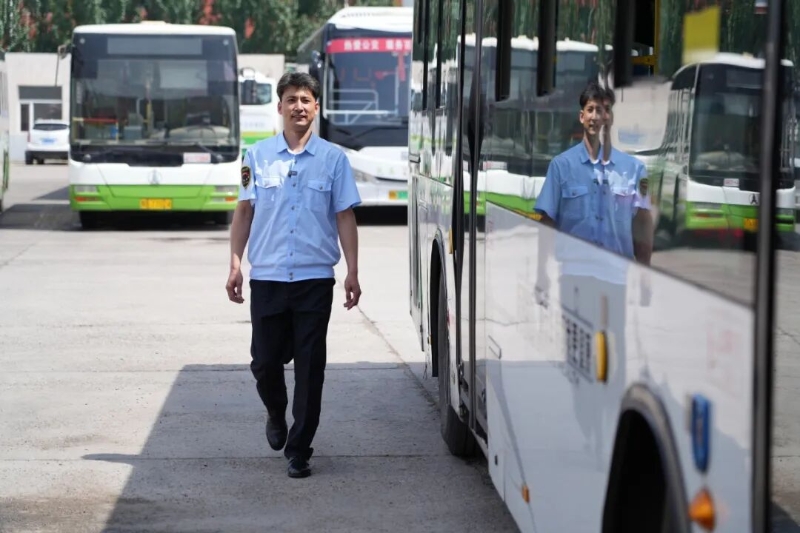 王雄：“用心开好每一班车”5.jpg