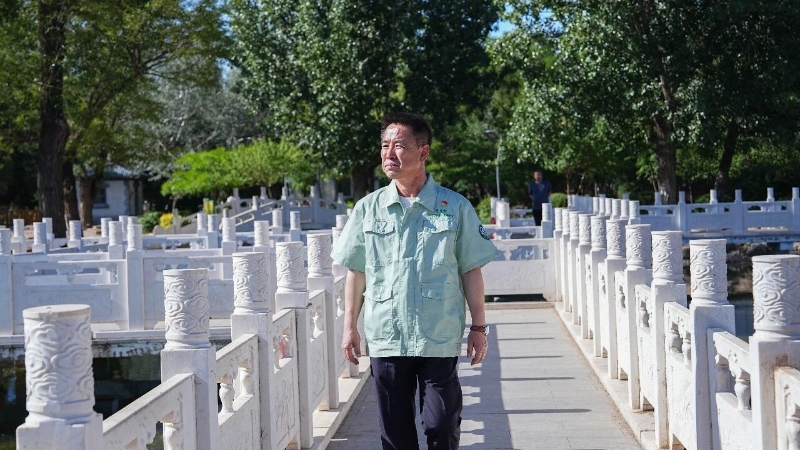 王军：“植”此青绿三十载 匠心守得鹿城春5.jpg