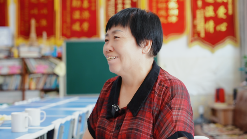 包结子：一颗石榴籽，十六载慈母心1.png