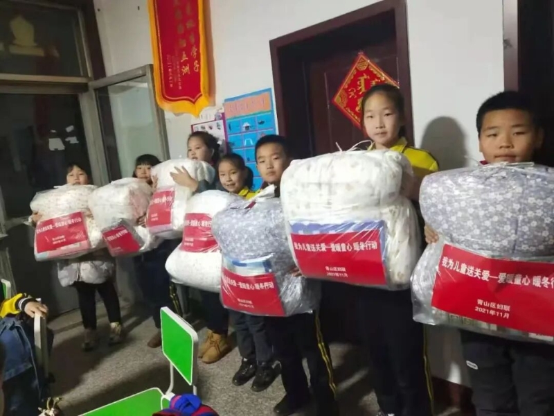 包结子：一颗石榴籽，十六载慈母心2.jpg