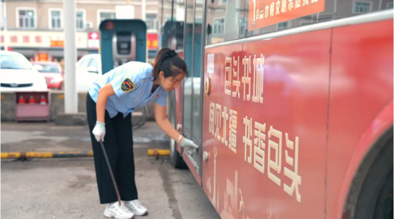 方向盘里的坚守4.png