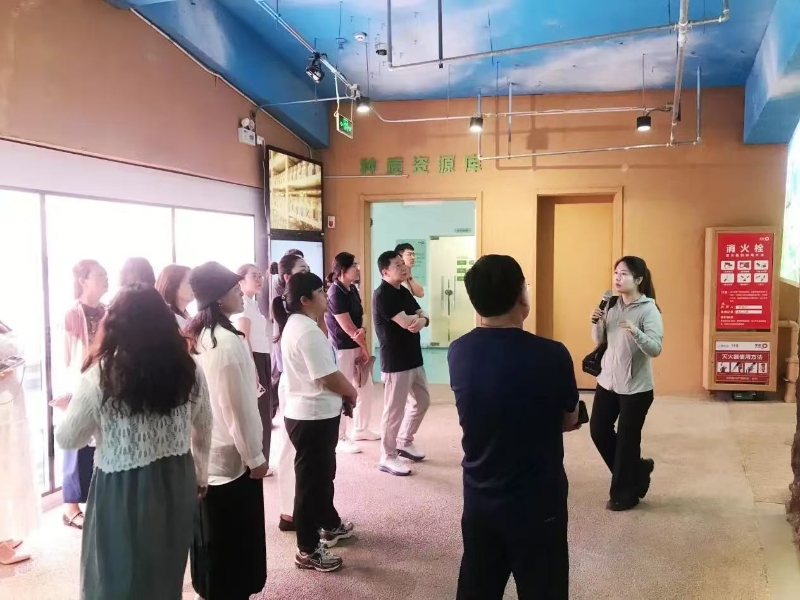 7月13日至17日，自治区总工会在呼和浩特举办全区基层工会组织建设骨干培训班.jpg
