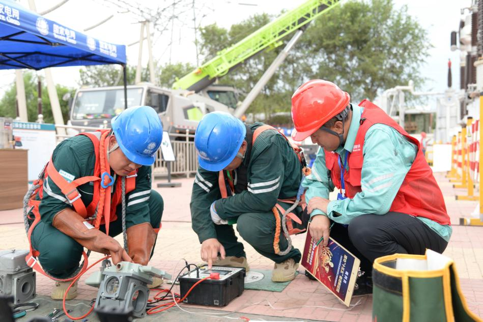 自治区变电设备检修工职业技能比赛成功举办