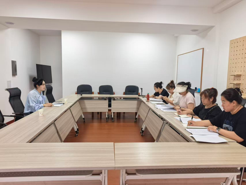 乌兰浩特市总工会开展社区区域性集体协商业务培训.png