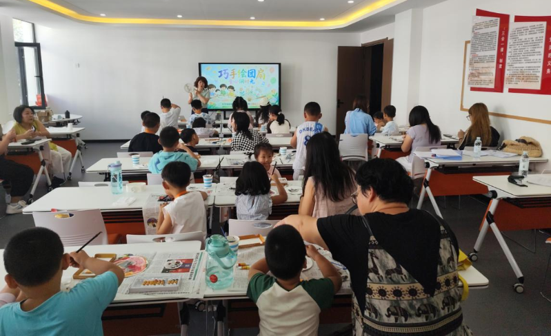 暖心托管解民忧 精准服务护成长——呼和浩特市赛罕区总工会打造寒暑假期职工关爱服务品牌1.png